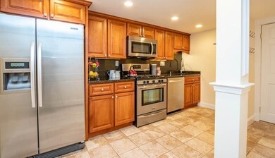 382 Riverway unit A, Boston, MA 02115 - photo 6