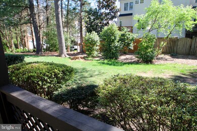 10060 Oakton Terrace Rd, Oakton, VA 22124 - photo 2