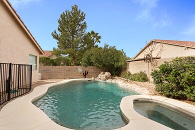 Heated pool & spa