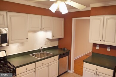 22 Tynemouth Ct, Trenton, NJ 08691 - photo 7