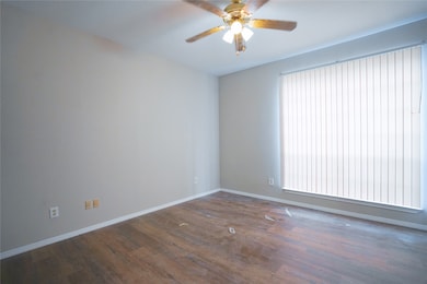 8055 Cambridge St unit 17, Houston, TX 77054 - photo 7