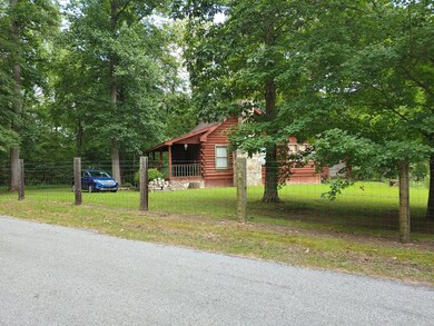 927 Lewis Branch Rd unit 950, Tennessee Ridge, TN 37178 - photo 2