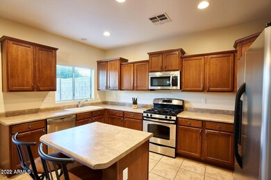 Laurel way kitchen 2