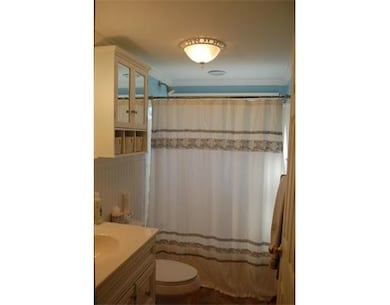 85 Eastern Promenade St unit 85, Holyoke, MA 01040 - photo 5