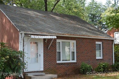 321 N Bost St, Statesville, NC 28677 - photo 2