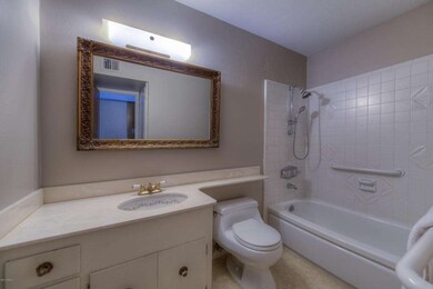 011_Master Bathroom