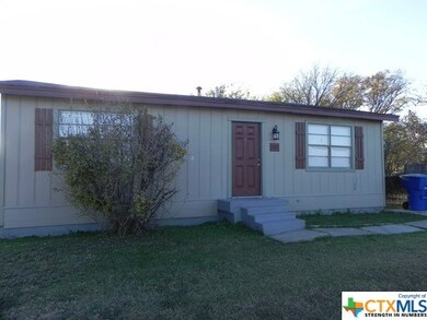 202 E Halstead Ave, Copperas Cove, TX 76522 - photo 2
