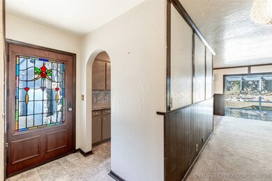 401 N Chambers Trail, Claremore, OK 74017 - photo 4