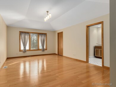 374 E South St, Elmhurst, IL 60126 - photo 4