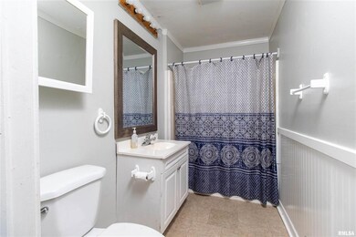 2020 W 5th St, Davenport, IA 52802 - photo 7