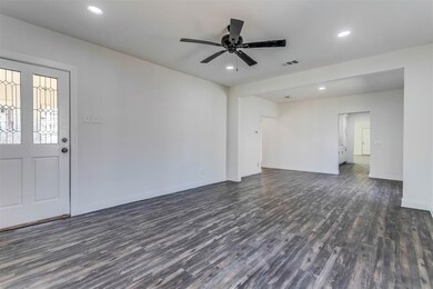 1601 N Preston St, Ennis, TX 75119 - photo 6