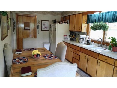 5032 Edwardsville Galena Rd, Floyds Knobs, IN 47119 - photo 6