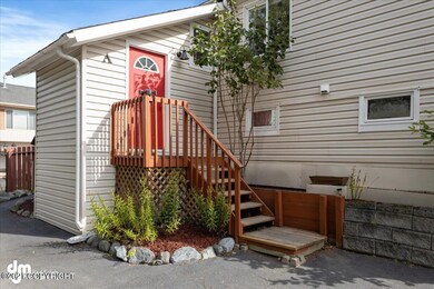 02-Exterior Front-0373
