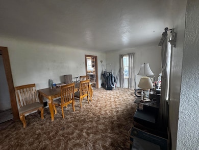 1740 Riverside Dr, Klamath Falls, OR 97601 - photo 5