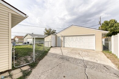 Back/Garage