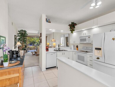 206 Newport Dr Apt 805 Naples FL 34114 U