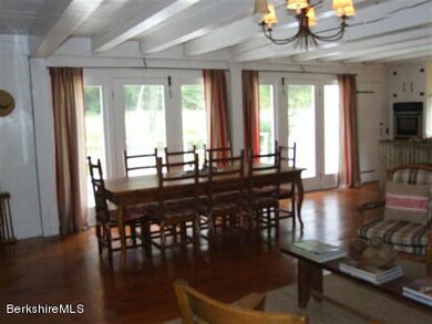 5. Dining Area