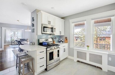 98 Wellsmere Rd unit 1, Roslindale, MA 02131 - photo 3