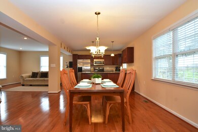 9058 Waltham Woods Rd, Parkville, MD 21234 - photo 7