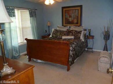 3627 Southpark Dr, High Point, NC 27263 - photo 3