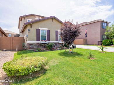 761 W Desert Hollow Dr