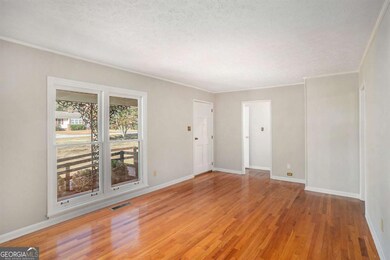 308 Moye St, Barnesville, GA 30204 - photo 7