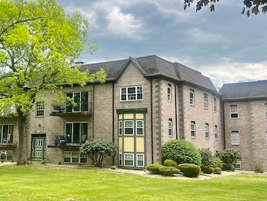 508 Oak St unit 10, Brockton, MA 02301 - photo 3