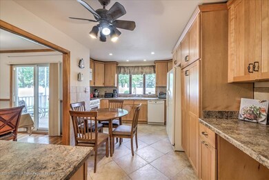 16-KITCHEN