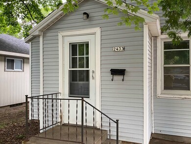 2433 4th Ave, Stevens Point, WI 54481 - photo 3