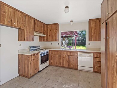 2140 Grand Ave, San Bernardino, CA 92407 - photo 7