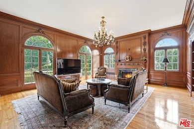 455 Lorraine Blvd, Los Angeles, CA 90020 - photo 4