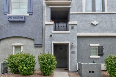 2402E5thSt-13