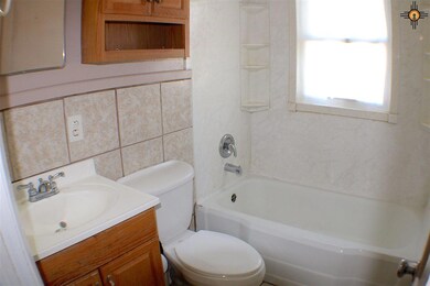 216 E Yeso Dr, Hobbs, NM 88240 - photo 4