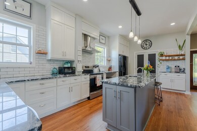 71 Vinton Ave, Cranston, RI 02920 - photo 3