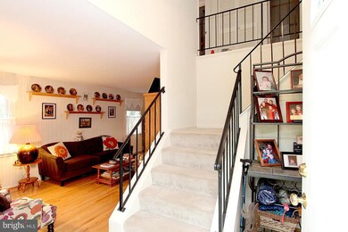 17701 Lochness Cir, Olney, MD 20832 - photo 4