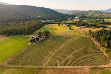 175 Quail Ln, Grants Pass, OR 97526 - photo 3