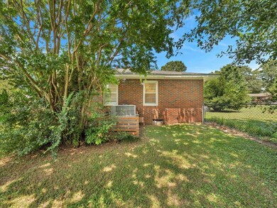 706 Meadowview St, Athens, AL 35611 - photo 5