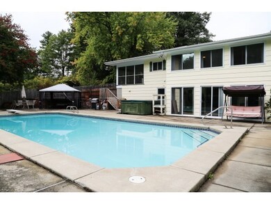 16 Lynn Dr, Bedford, NH 03110 - photo 2