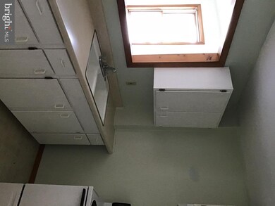 15 S Virginia Ave, Brunswick, MD 21716 - photo 5