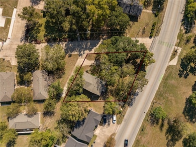 1409 S College Ave, Bryan, TX 77801 - photo 3