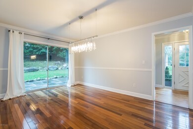 010-photo-dining-room-4907265