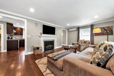 34 Redlands Rd, West Roxbury, MA 02132 - photo 2