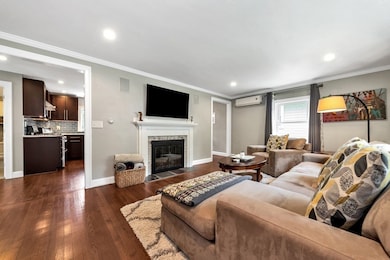 34 Redlands Rd, West Roxbury, MA 02132 - photo 3