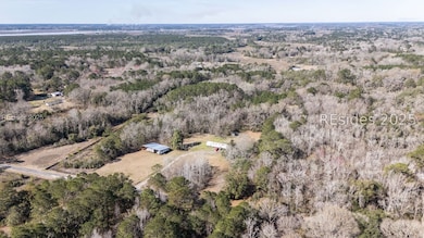 181 Spann Cir, Seabrook, SC 29940 - photo 2