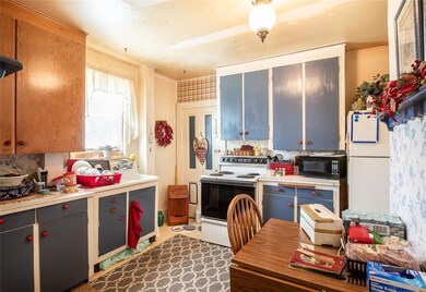 Kitchen, main level unit