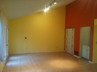 Living-Dining Room (7)