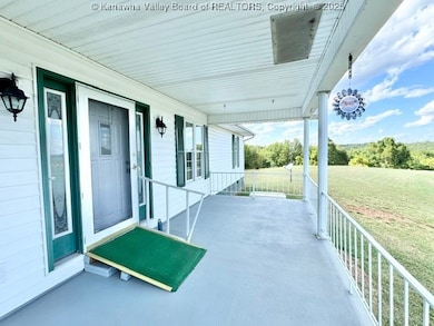 772 Fairview Ln, Given, WV 25245 - photo 6