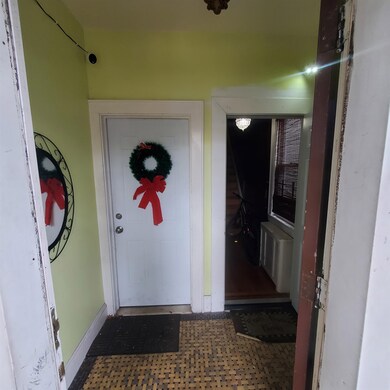 22 Broadman Pkwy, Jersey City, NJ 07305 - photo 2