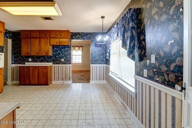 721 Stovall Ave, Picayune, MS 39466 - photo 7