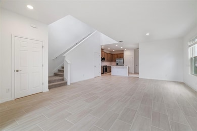 490 Winsome Aly, Groveland, FL 34736 - photo 4